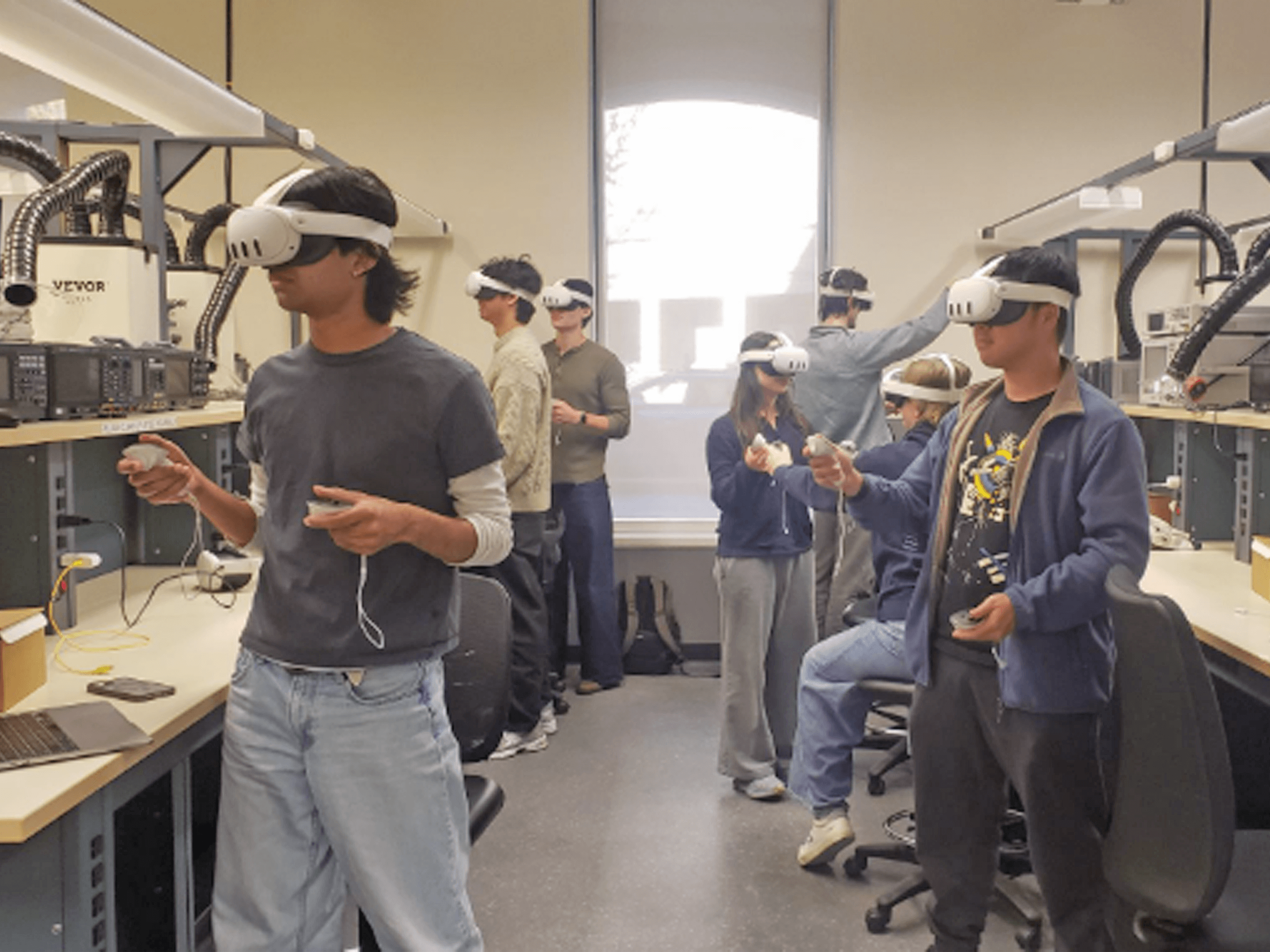 UW introduces virtual reality training for students to help fill crucial semiconductor jobs